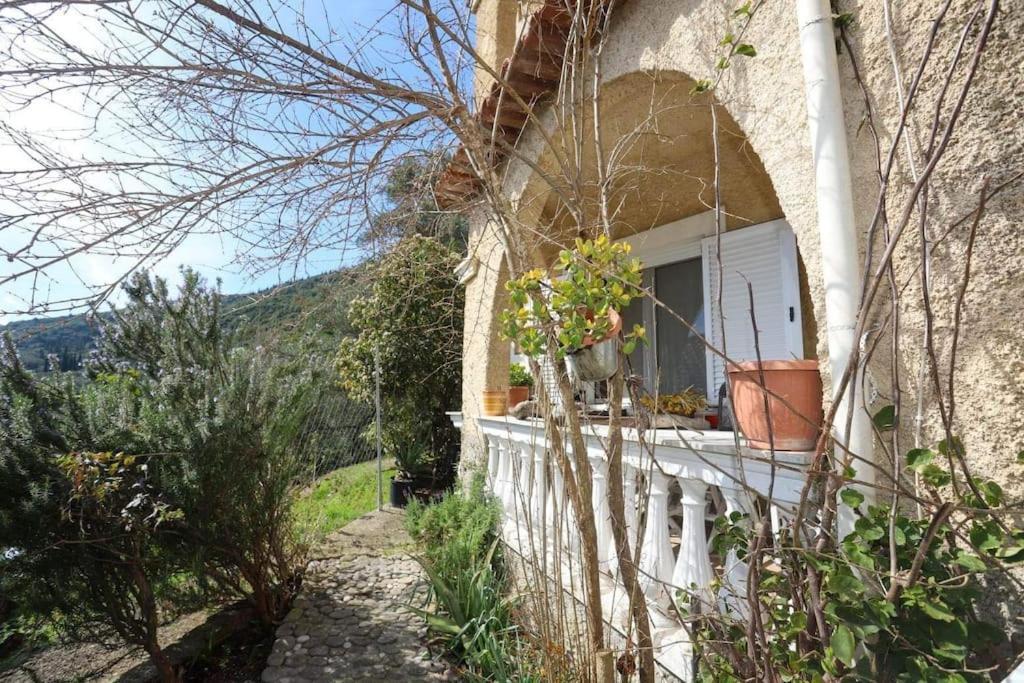 “Katerina'S Guest House” Kato Garouna Extérieur photo