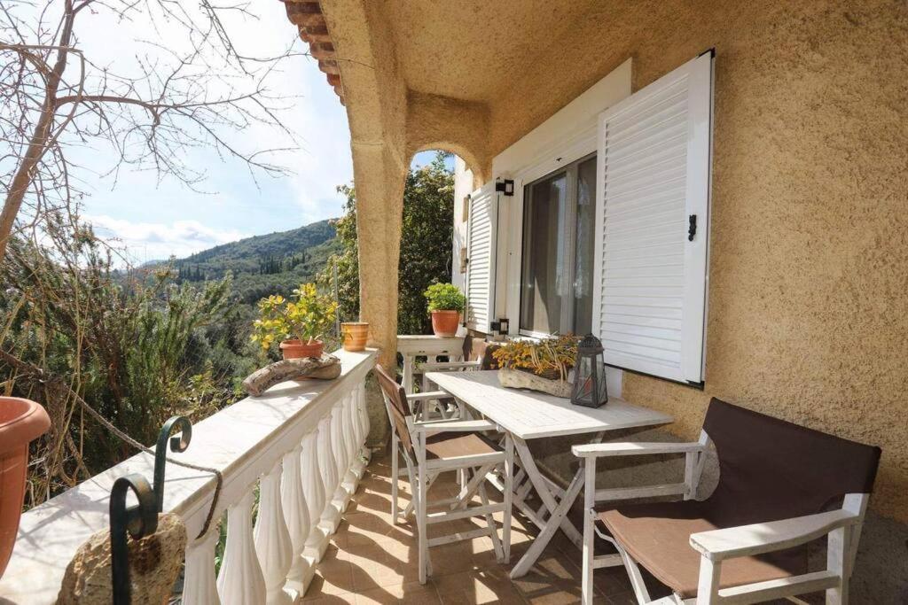 “Katerina'S Guest House” Kato Garouna Extérieur photo